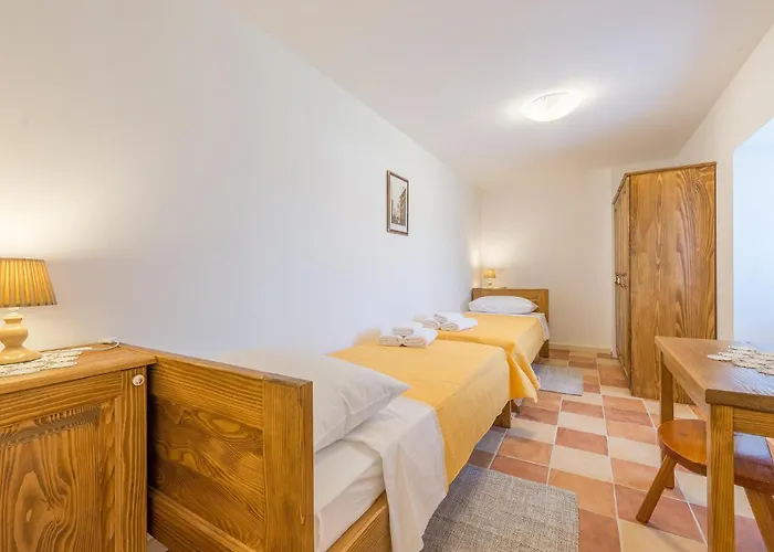 Four-bedroom In Vakantiehuis *