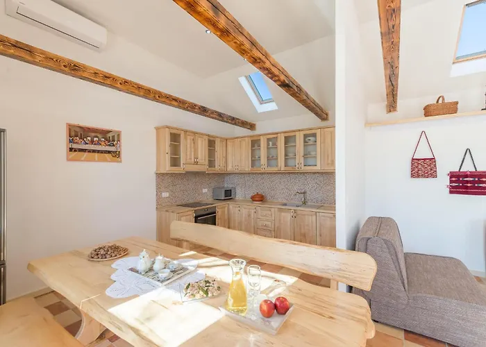 Four-bedroom In Vakantiehuis *