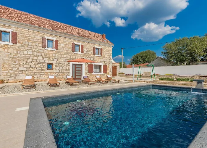 Four-bedroom In * Citluk